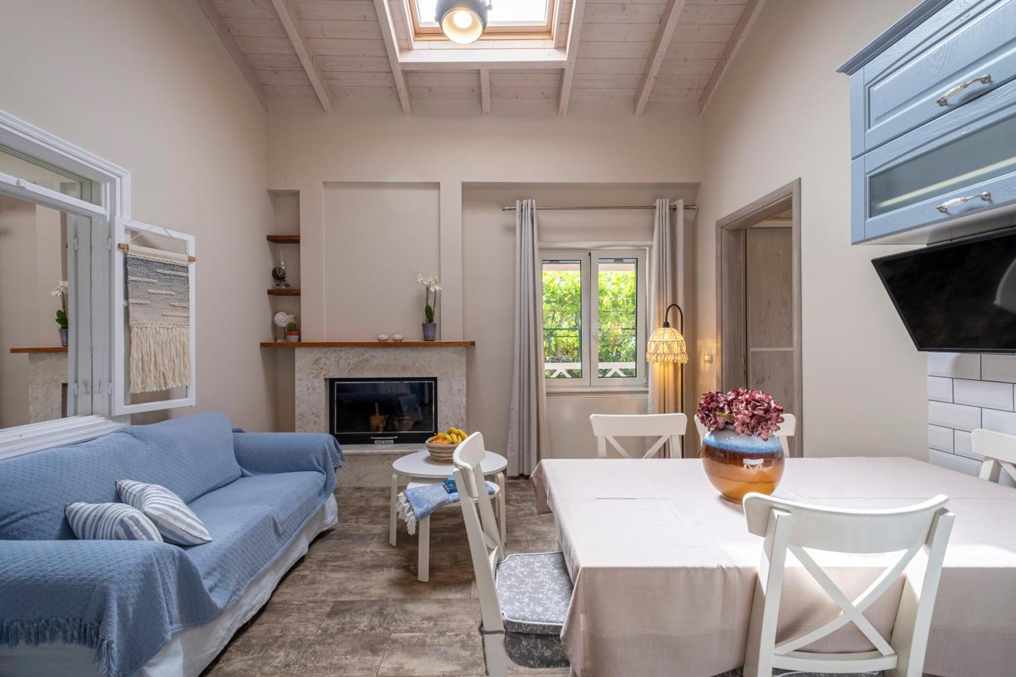 Oasis Home Tolo Luaran gambar