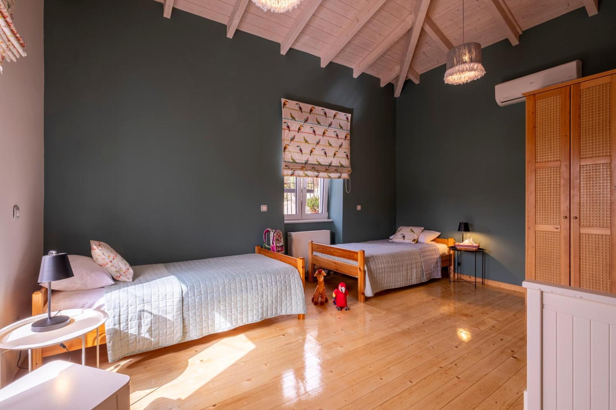 Oasis Home Tolo Luaran gambar